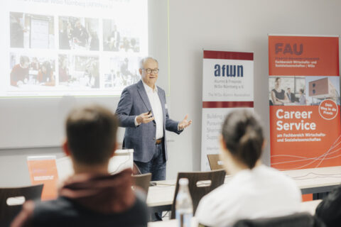 Friedrich-Alexander-Universität Erlangen-Nürnberg Fachbereich Wirtschafts- und Sozialwissenschaften WiSo Coach Auftakt Nuernberg, 03.12.2024 ©Giulia Iannicelli